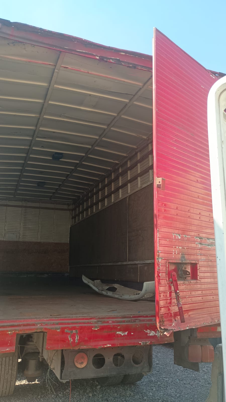 VáLVULA EGR Hino 500 , FC 1118   USADA  EN DESARME